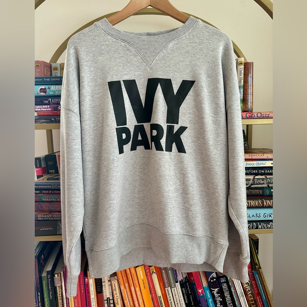 Beyoncé Ivy Park Grey Sweater 👕🐝